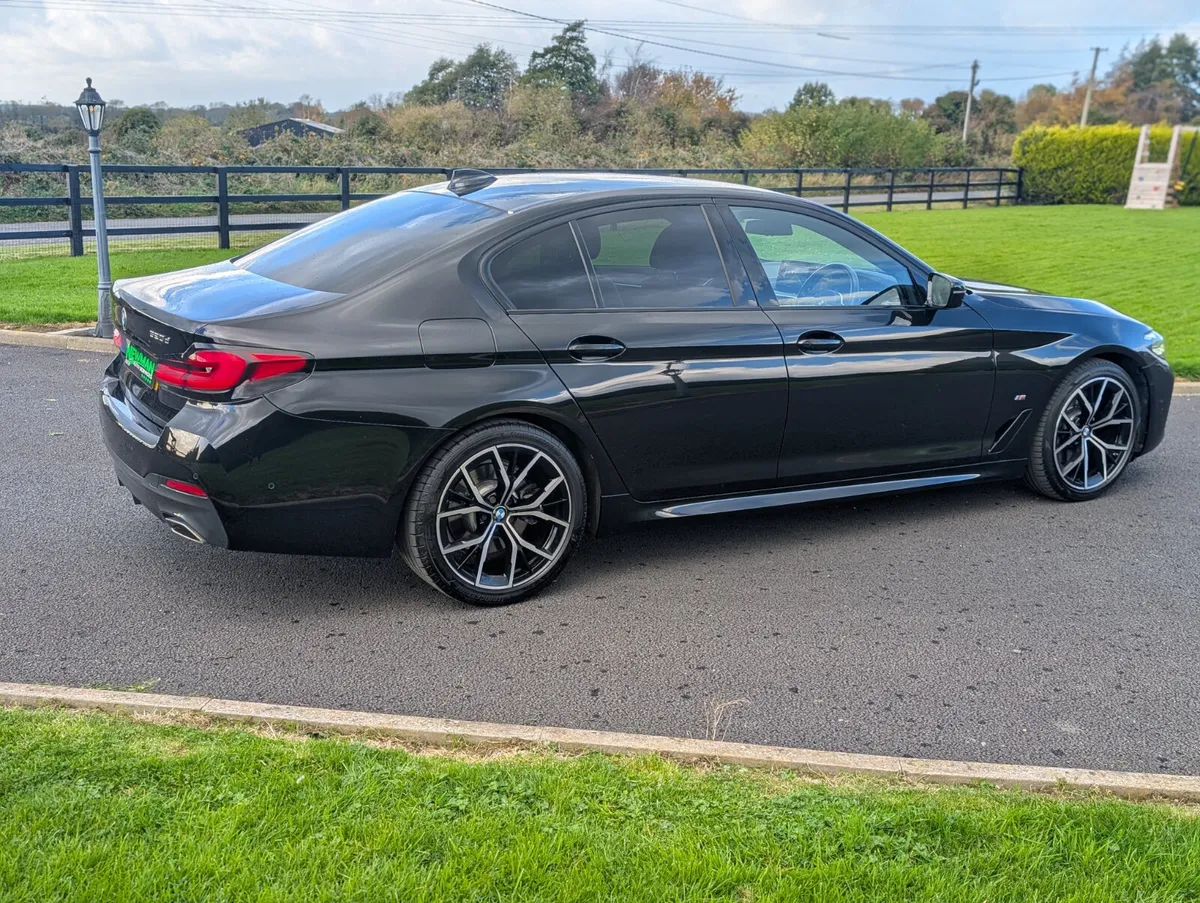 2022  BMW 520d M-Sport LCI MHEV - Image 3