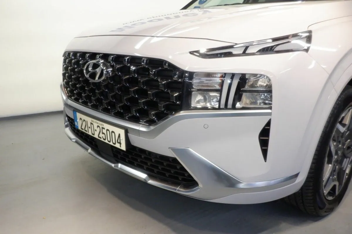 Hyundai Santa Fe PLUG IN HYBRID EXECUTIVE PLUS 1.6 - Image 3