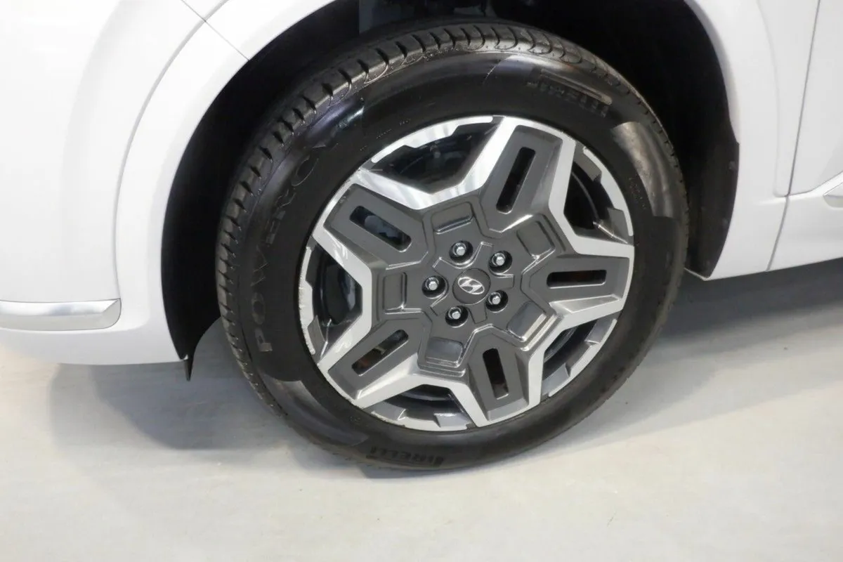 Hyundai Santa Fe PLUG IN HYBRID EXECUTIVE PLUS 1.6 - Image 4