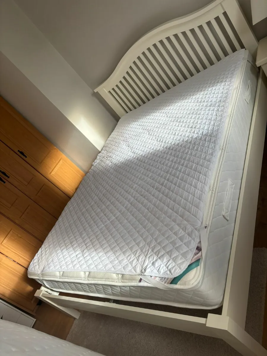 Bedroom suite - Image 3