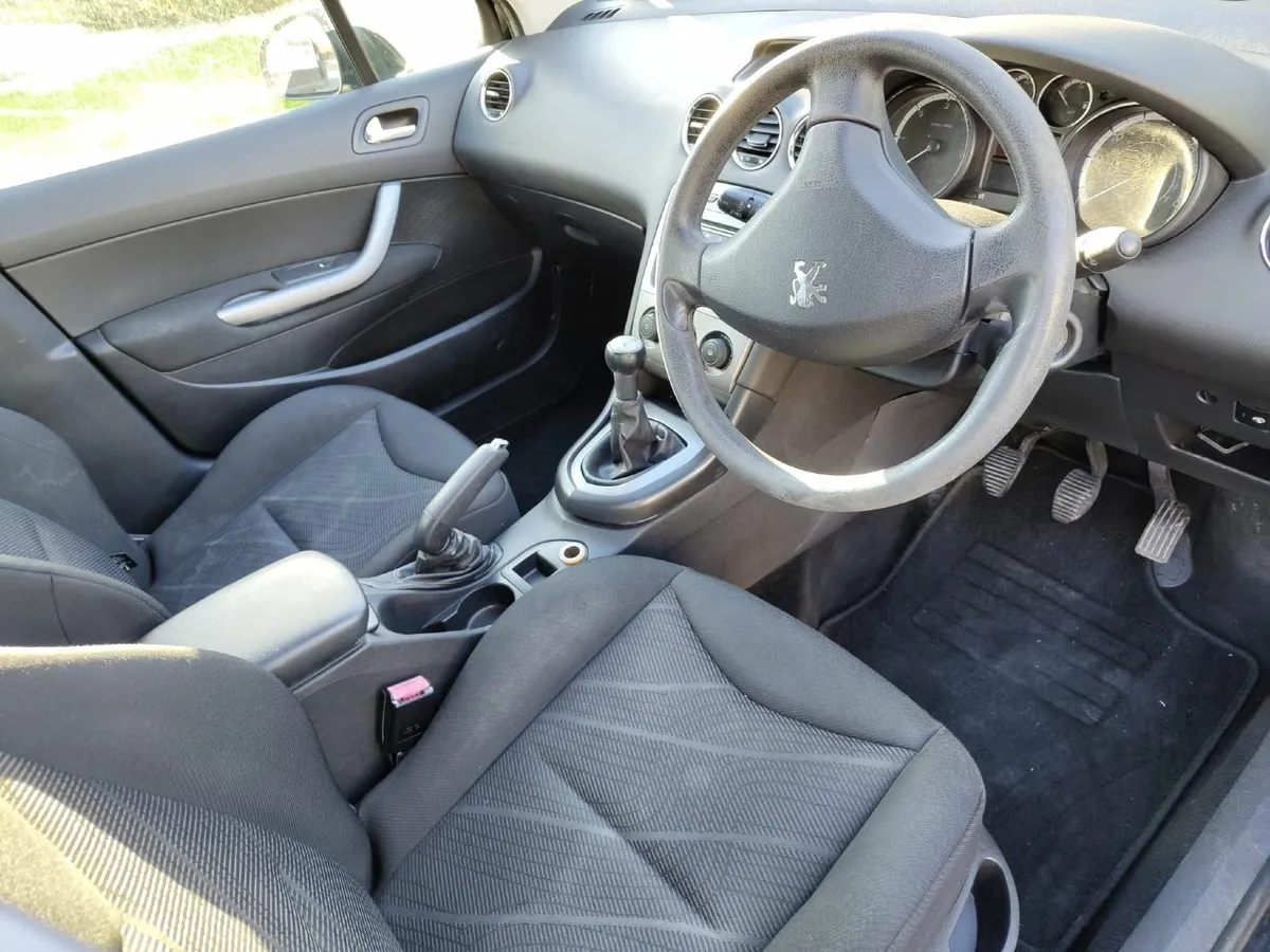 Peugeot 308 2009 - Image 2