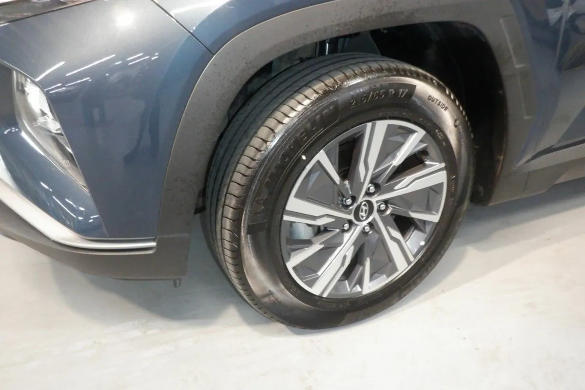 Hyundai Tucson HYBRID EXECUTIVE 1.6L PETROL AUTOMA - Image 3