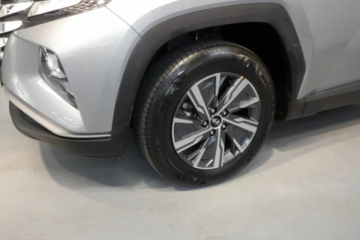 Hyundai Tucson HYBRID EXECUTIVE 1.6L PETROL AUTOMA - Image 3