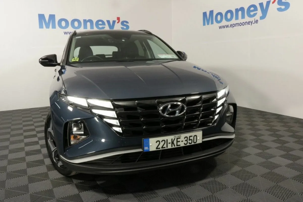 Hyundai Tucson PLUG IN HYBRID 4WD EXECUTIVE PLUS 1 - Image 2