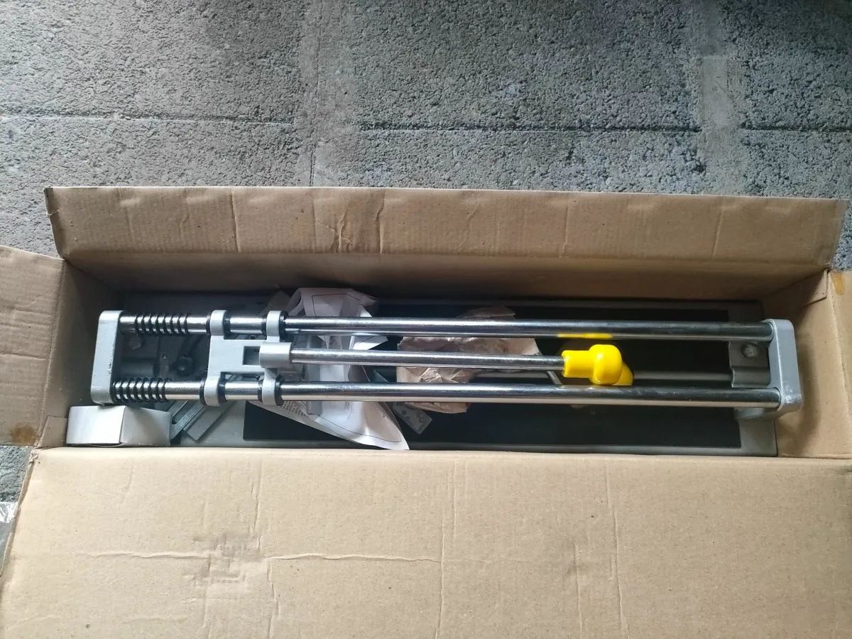 Tile cutter with hole cutter, New and never used. - Image 2