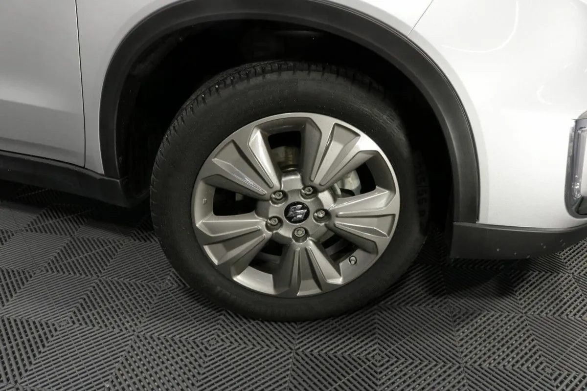 Suzuki Vitara SZ-T HYBRID - LOW MILEAGE - AUTOMATI - Image 4