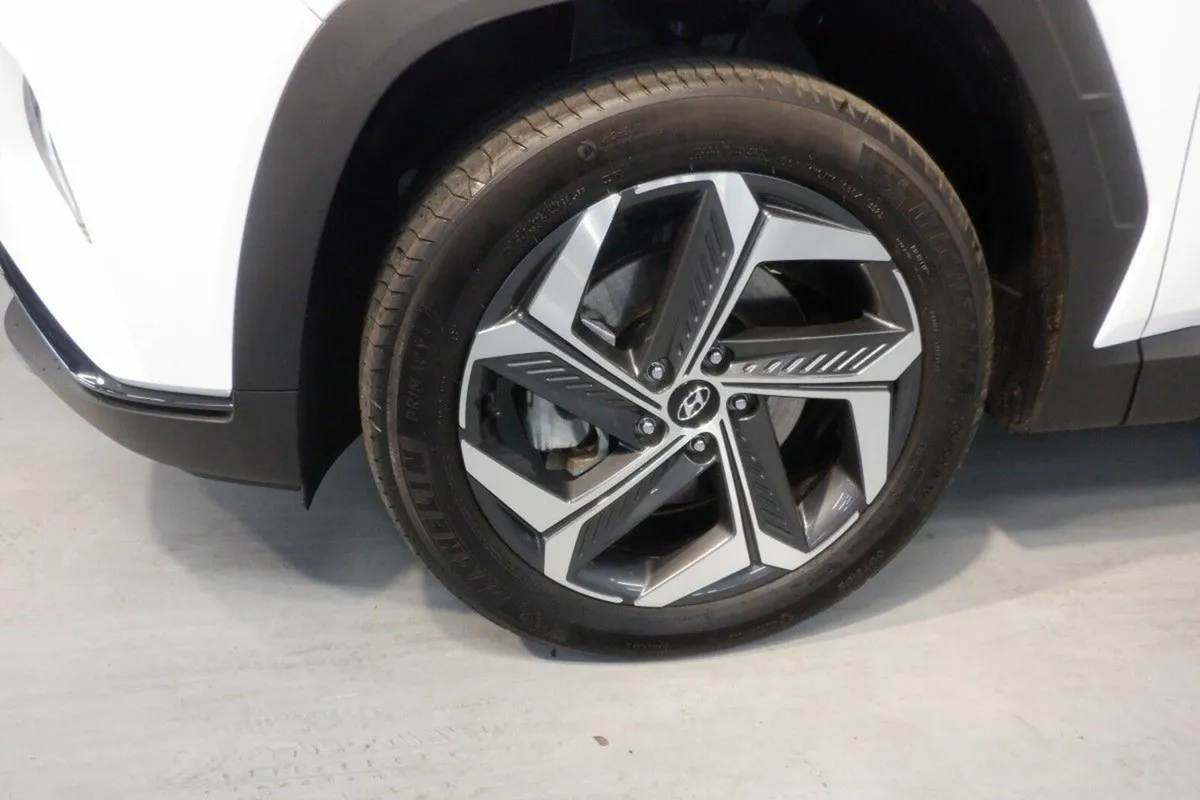 Hyundai Tucson PLUG IN HYBRID EXECUTIVE PLUS 1.6L - Image 4
