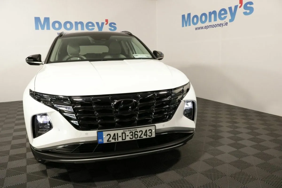 Hyundai Tucson PREMIUM PLUS PLUG IN HYBRID - VERY - Image 2