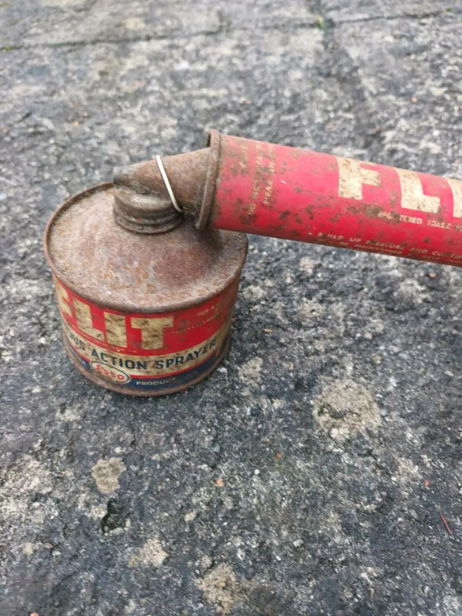 Esso Flit Sprayer - Image 1