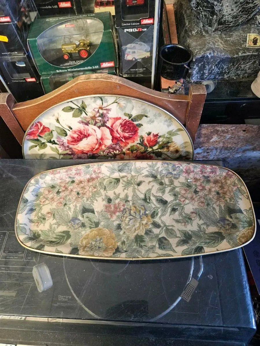 Vintage Retro Tray - Image 1