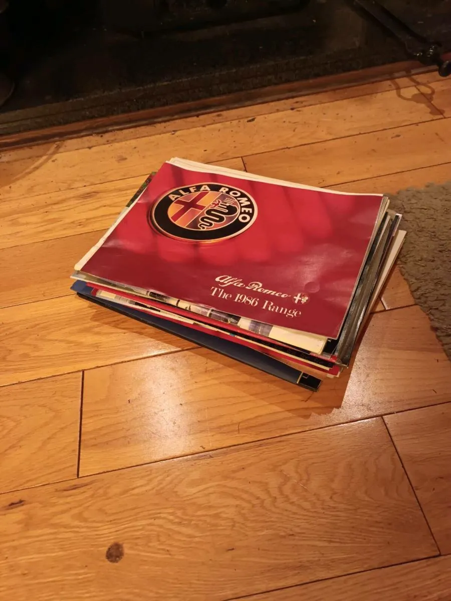 Miscellaneous Car brochures - Image 3