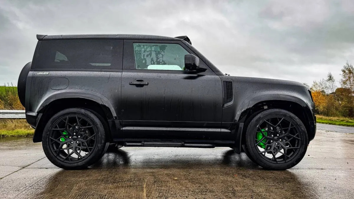 2021 Land Rover Defender 3.0 X-Dynamic SE Auto - Image 4