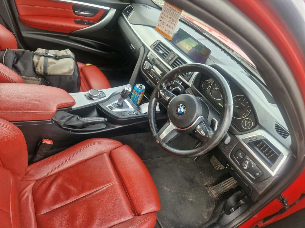 Bmw 330e breaking - Image 4