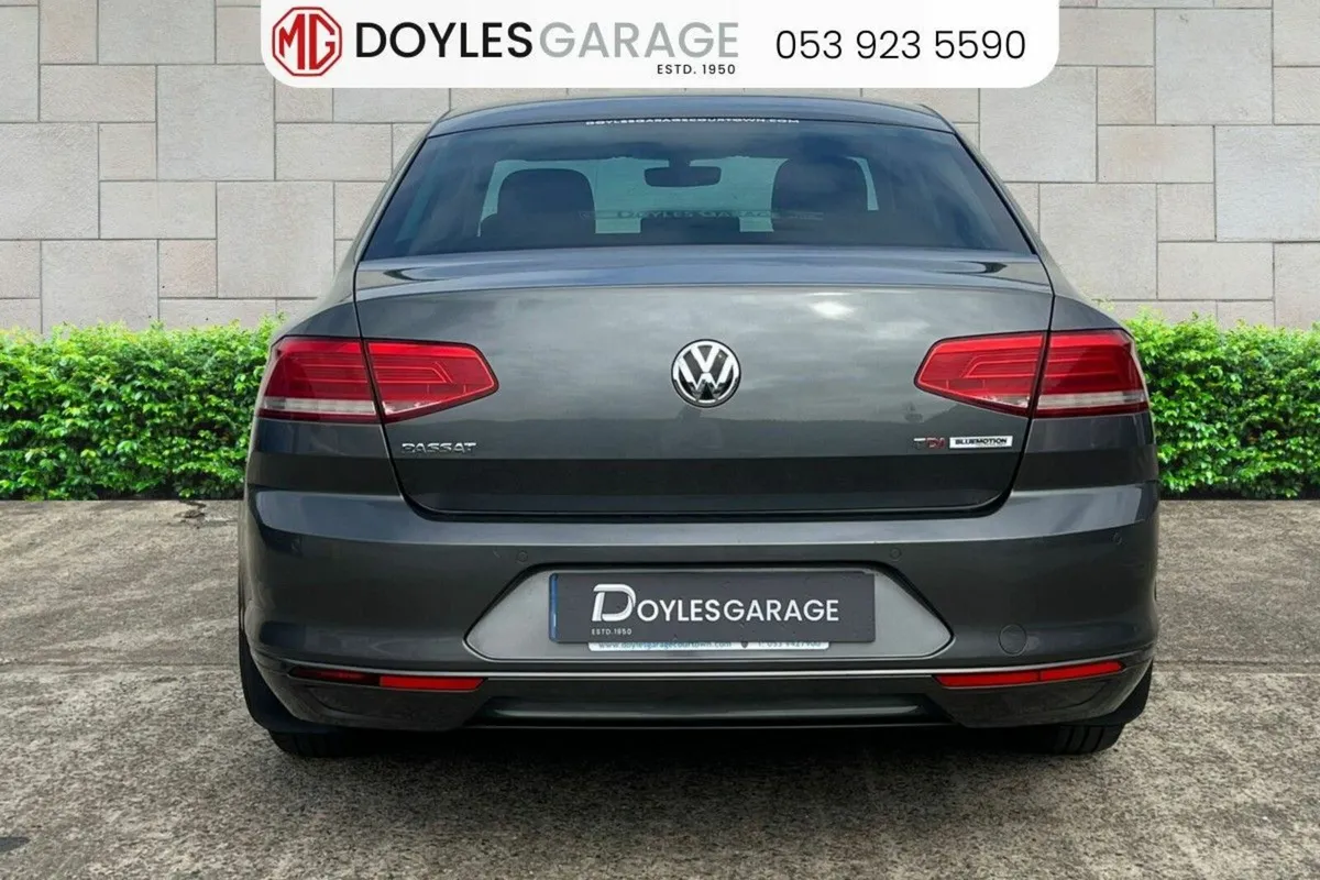 Volkswagen Passat Comfortline 1.6 TDi Diesel 120bh - Image 3