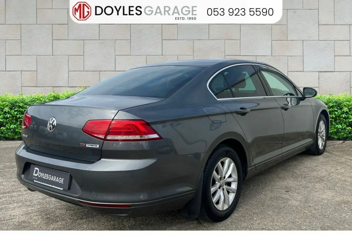 Volkswagen Passat Comfortline 1.6 TDi Diesel 120bh - Image 4
