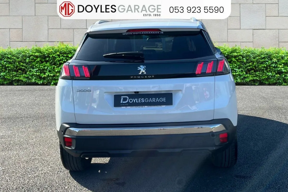 Peugeot 3008 Allure1.5 Blue HDi 130bhp - Image 4