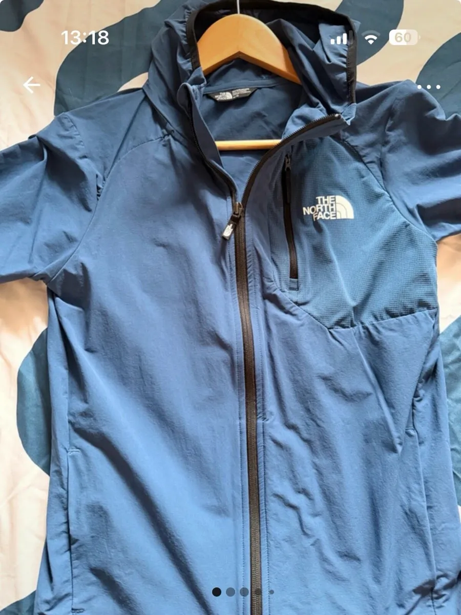 Boys north face tracksuit - Image 1