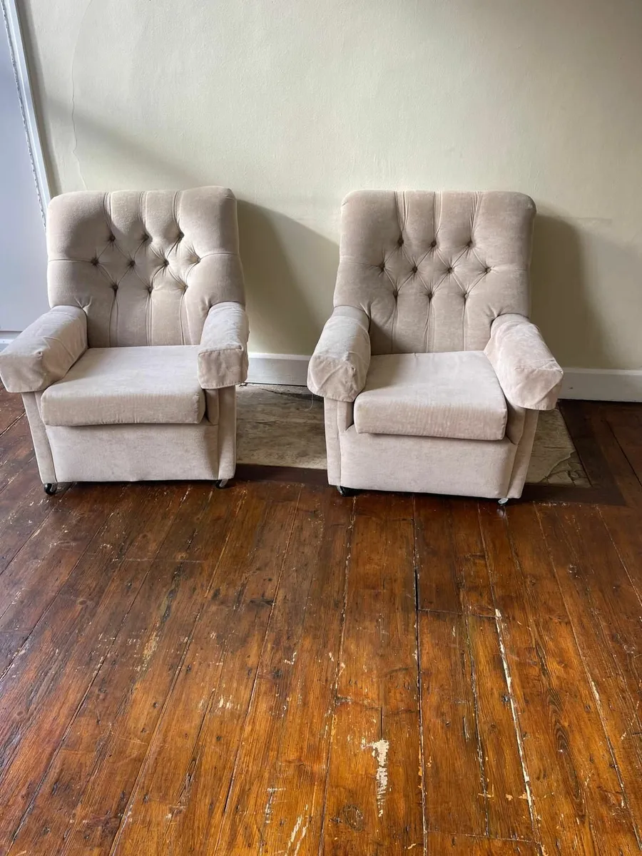 Furniture and appliances - Image 2