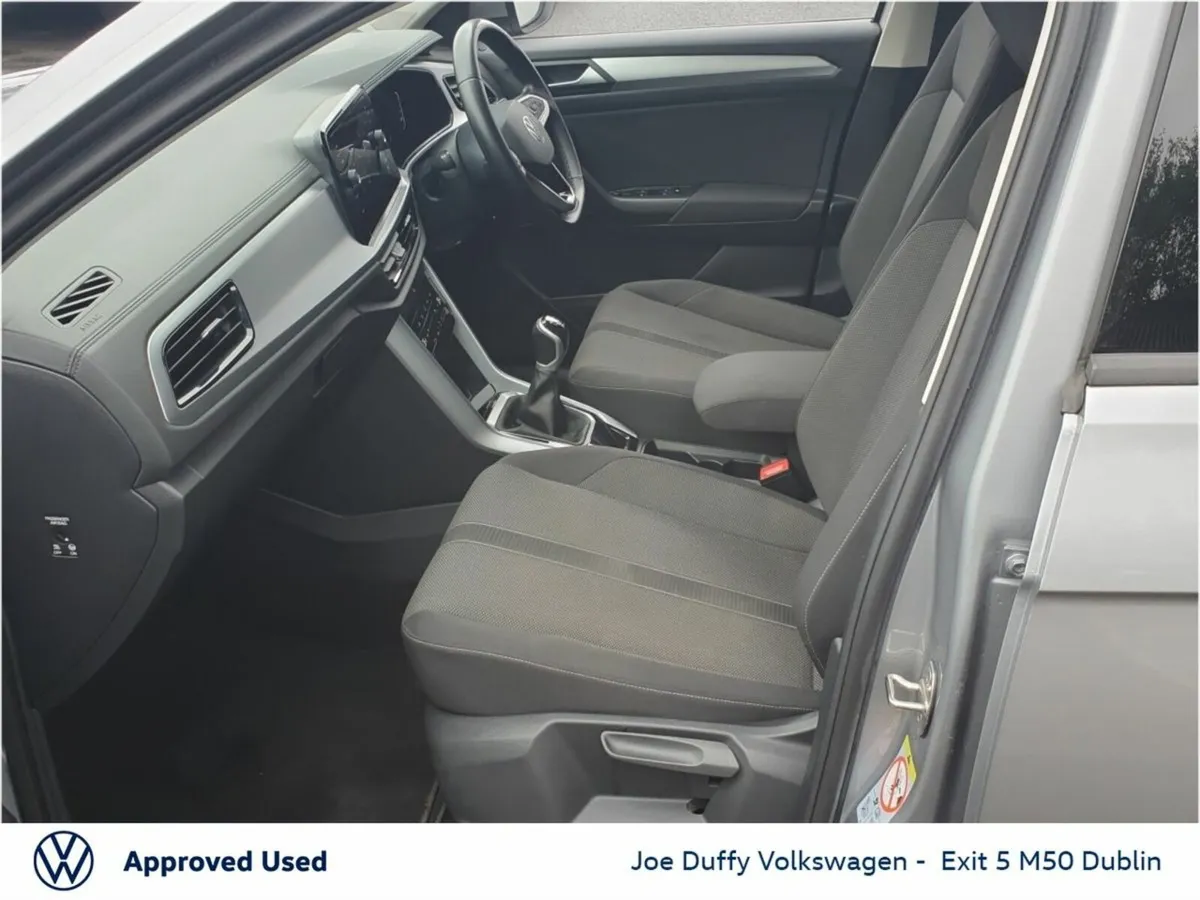 Volkswagen T-Roc LIFE 1.0 TSI 110HP - Image 4