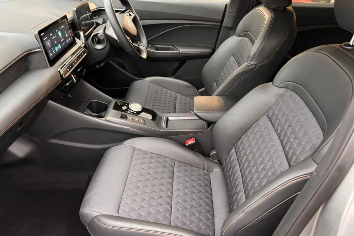 MG MG3 Exclusive Hybrid+ *261 Offers Available - Image 4