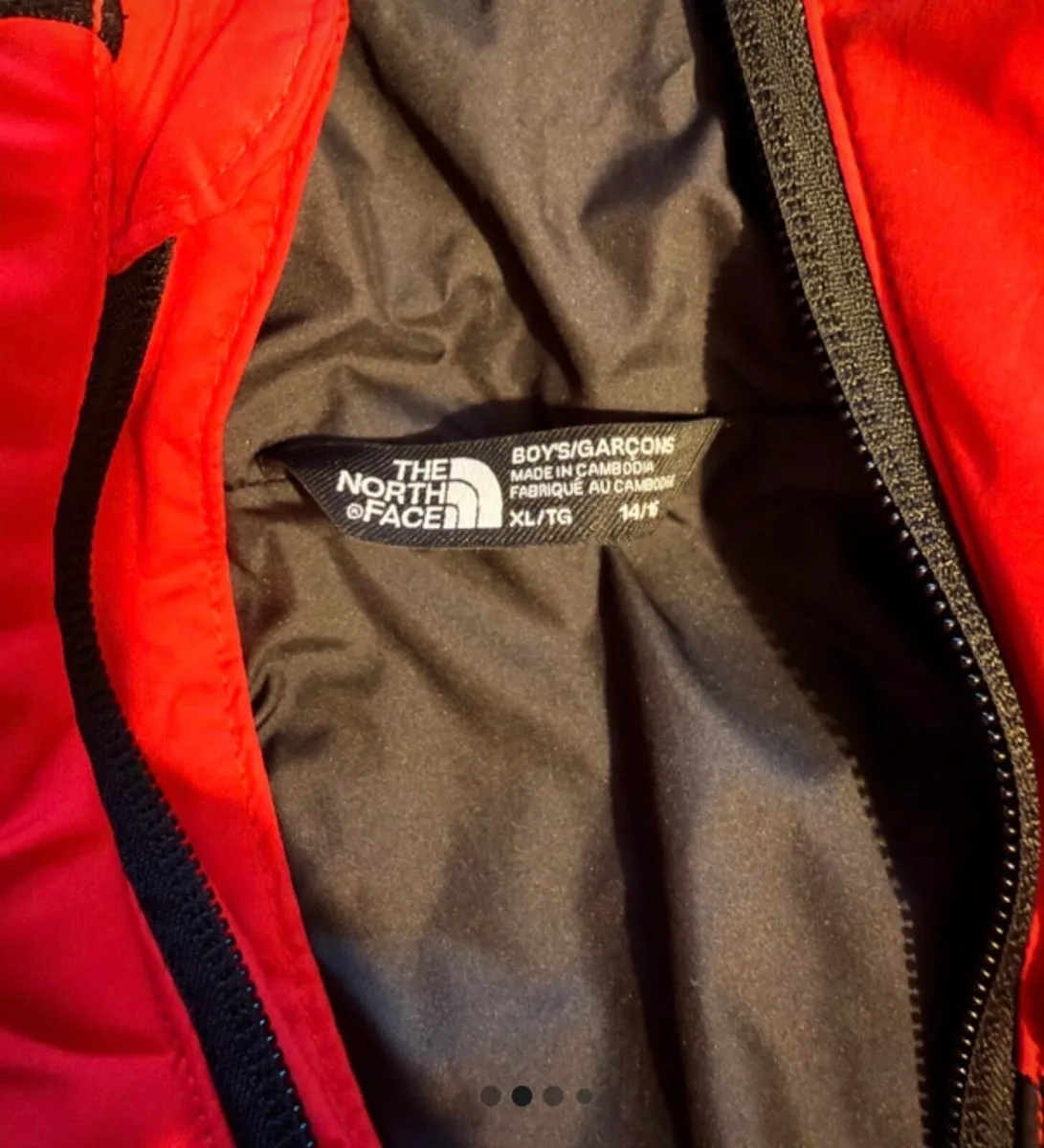 Boys north face jacket - Image 3