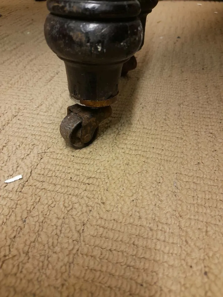 Four lovely ornate antique chairs - Image 3