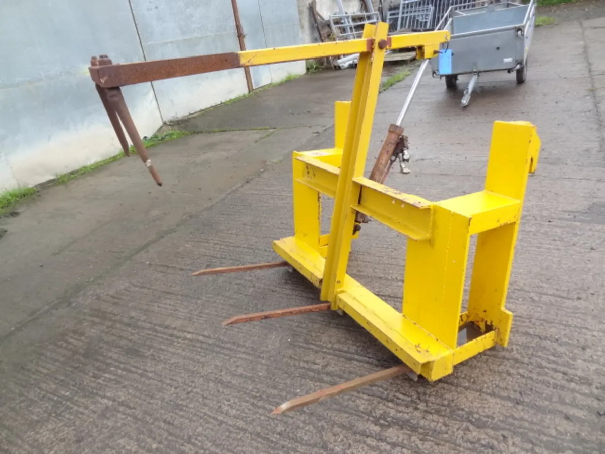 Hydraulic Bale Grab - Image 2