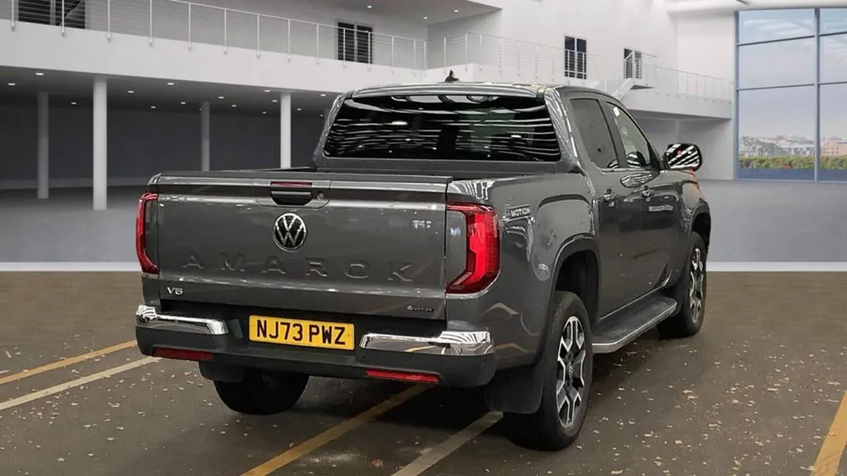 2023 Volkswagen Amarok 3.0 V6 TDI 240 Style Auto - Image 4