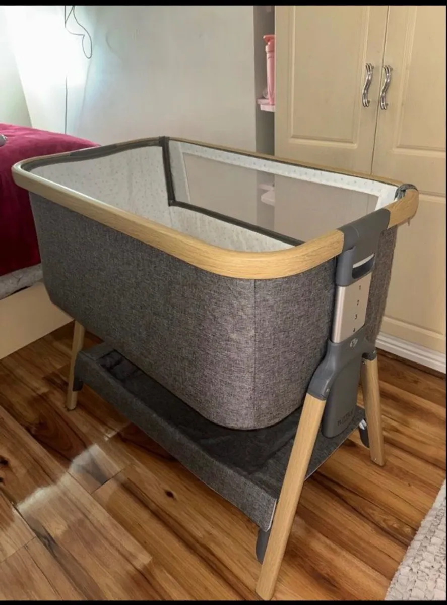 Tutti Bambini CoZee bedside crib - Image 2