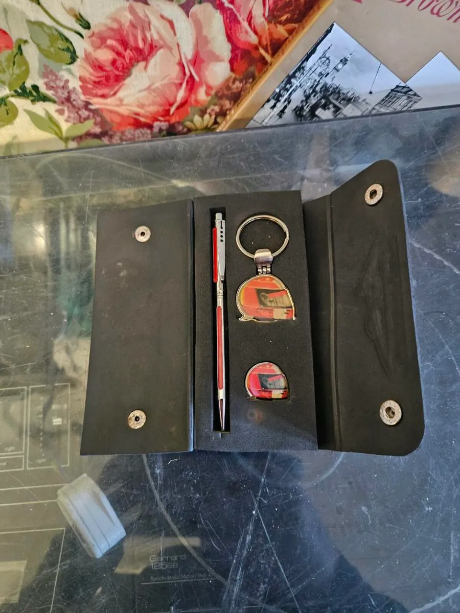 Ferrari Formula 1 Pen and Key Ring Set - Image 2