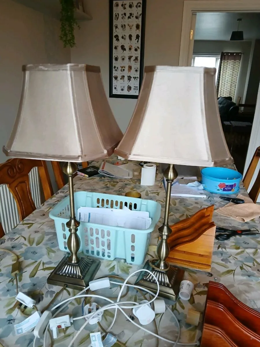 Various items - Image 1