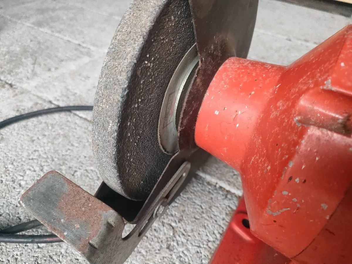 8 inch Bench Grinder - Image 3