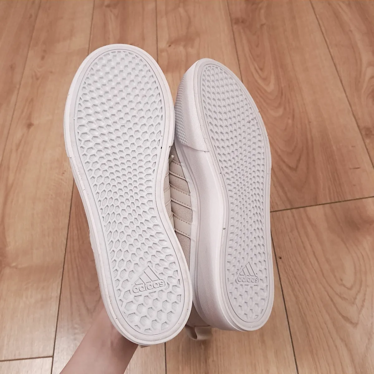 Adidas Beige Bravada 2.0 Canvas Trainers 8UK/42EU - Image 2