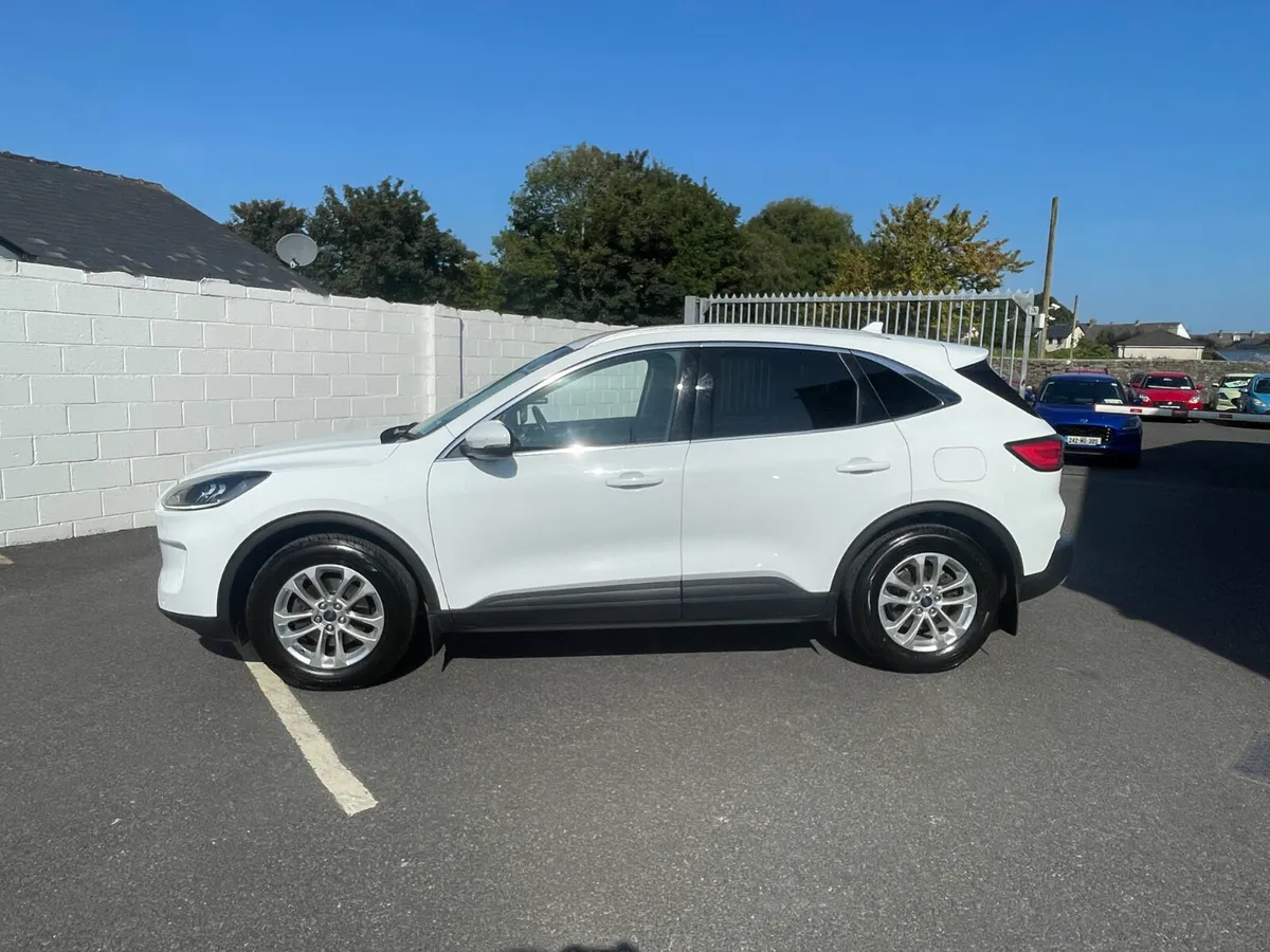 Ford Kuga 1.5 Titanium - Image 4