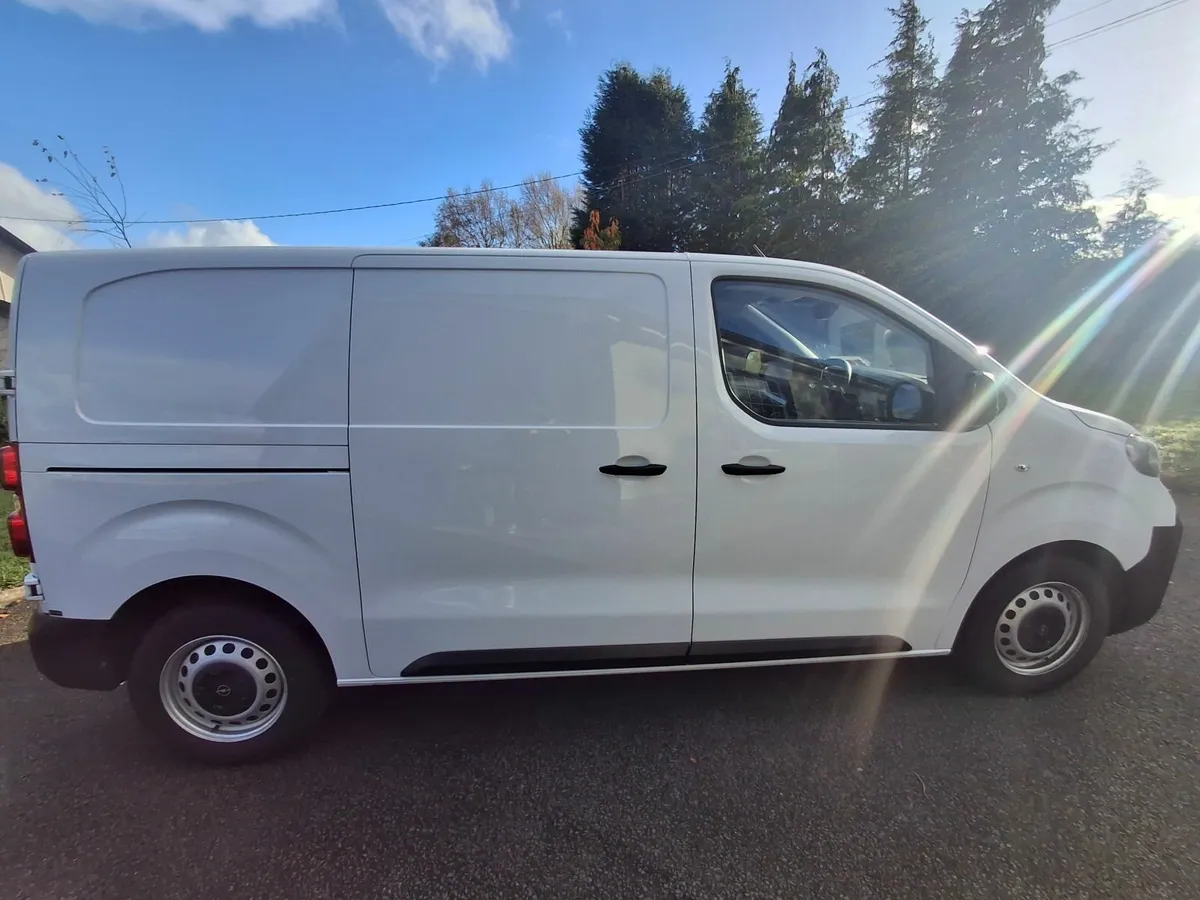Opel Vivaro 2025 - Image 1
