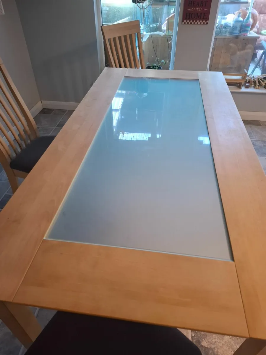 Dining table and chairs - Image 2