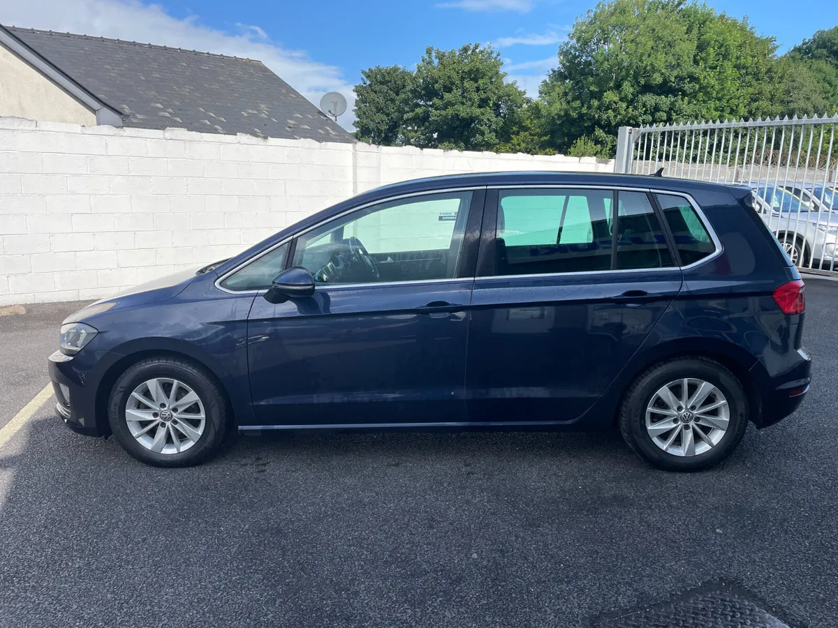 Volkswagen Golf SV 2.0 TDI DSG - Image 4