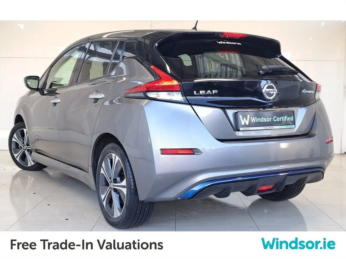 Nissan Leaf Leaf SV Premium 40kwh - Image 4