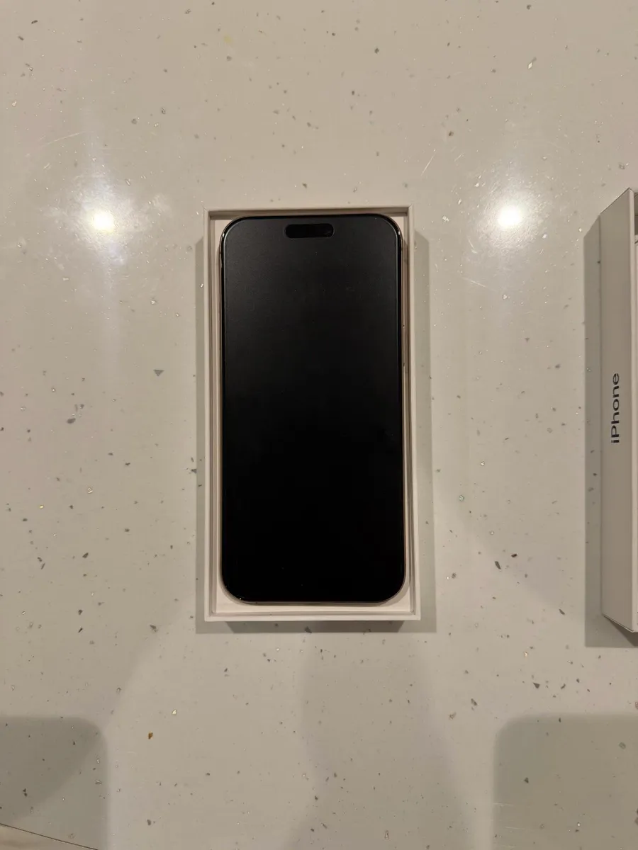 Iphone 16 pro max - Image 3