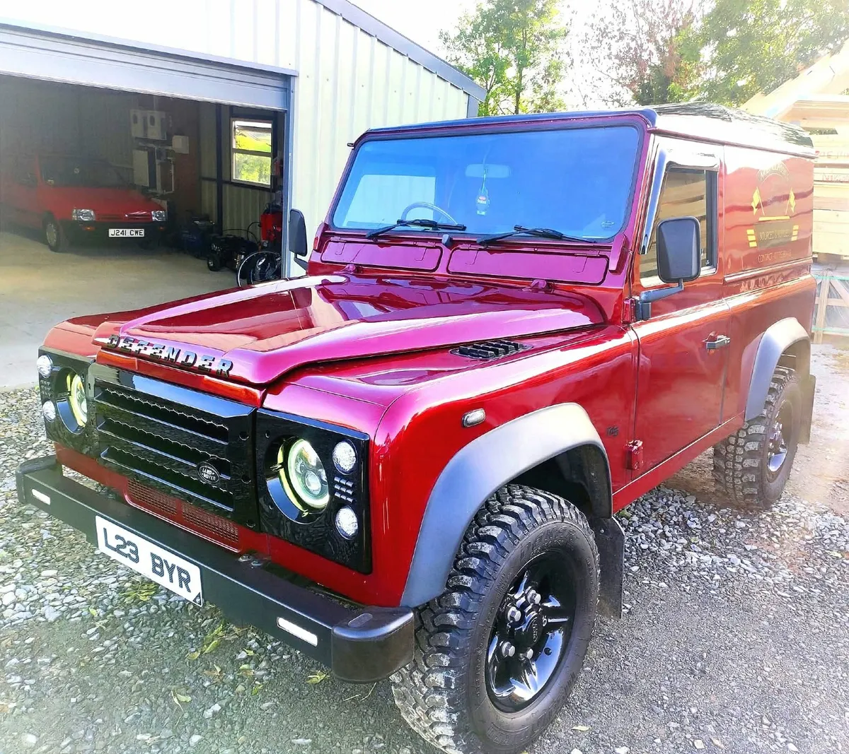 LandRover Defender 2.5 TD5 , 4x4. , mitsubishi - Image 1