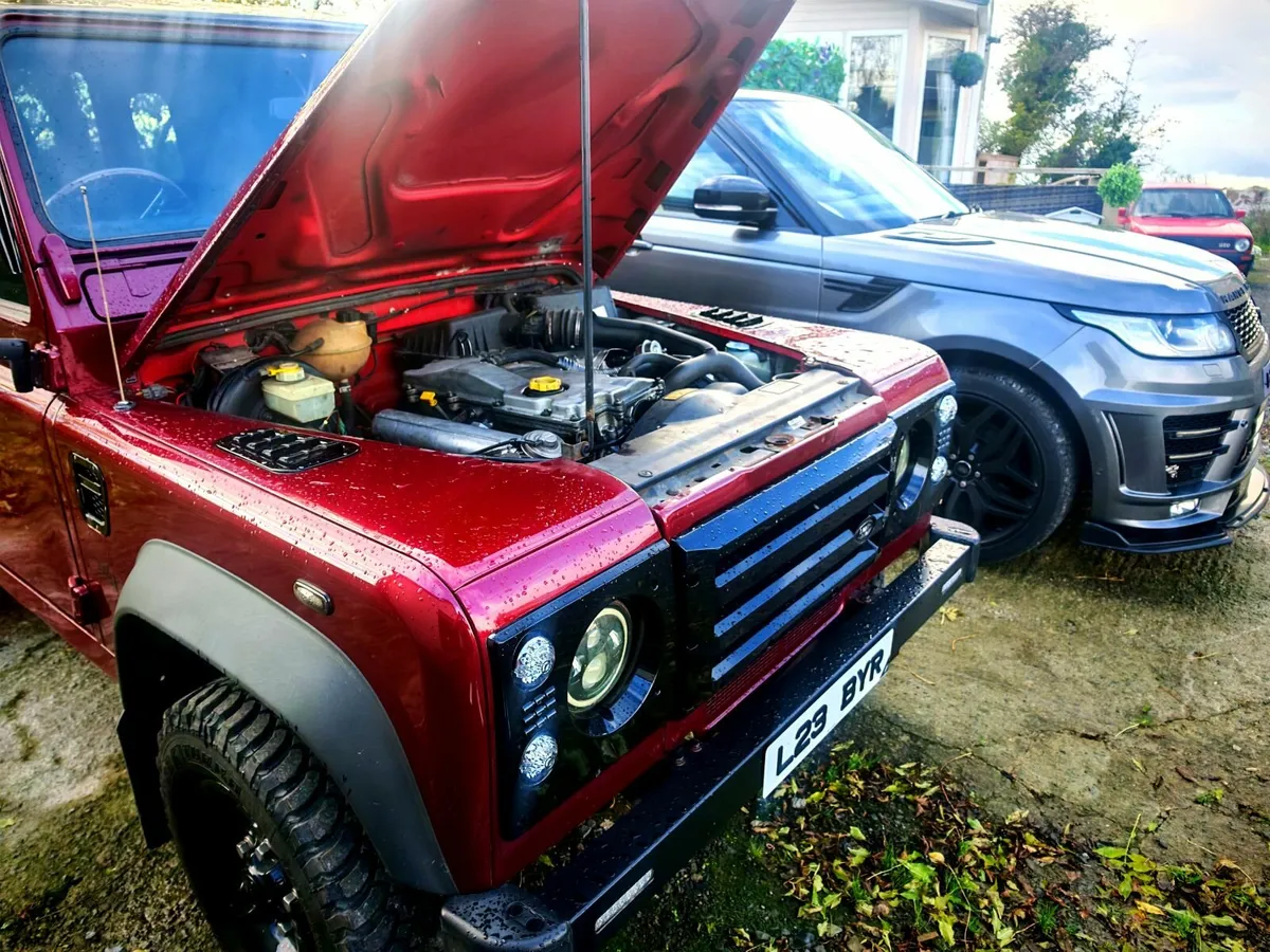 LandRover Defender 2.5 TD5 , 4x4. , mitsubishi - Image 4