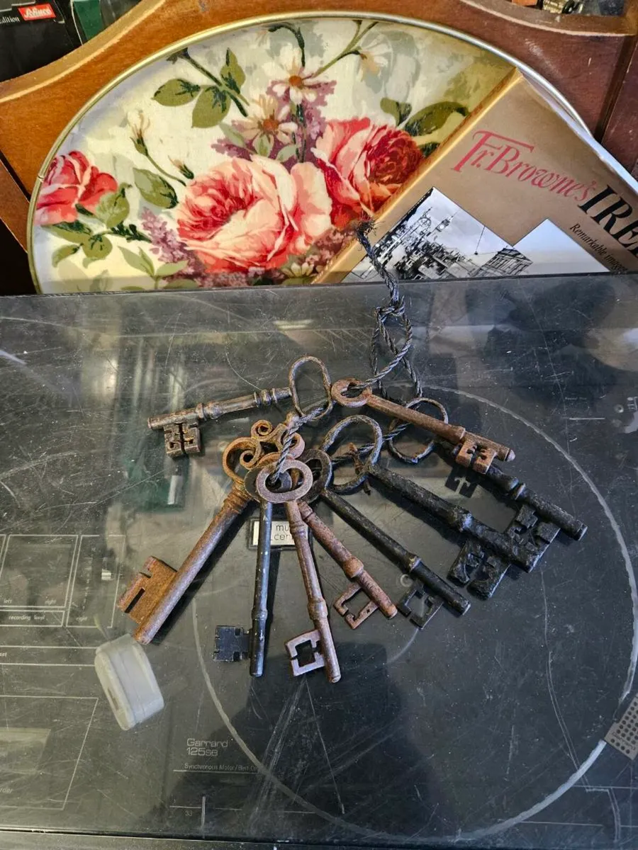 Vintage Antique Keys - Image 1