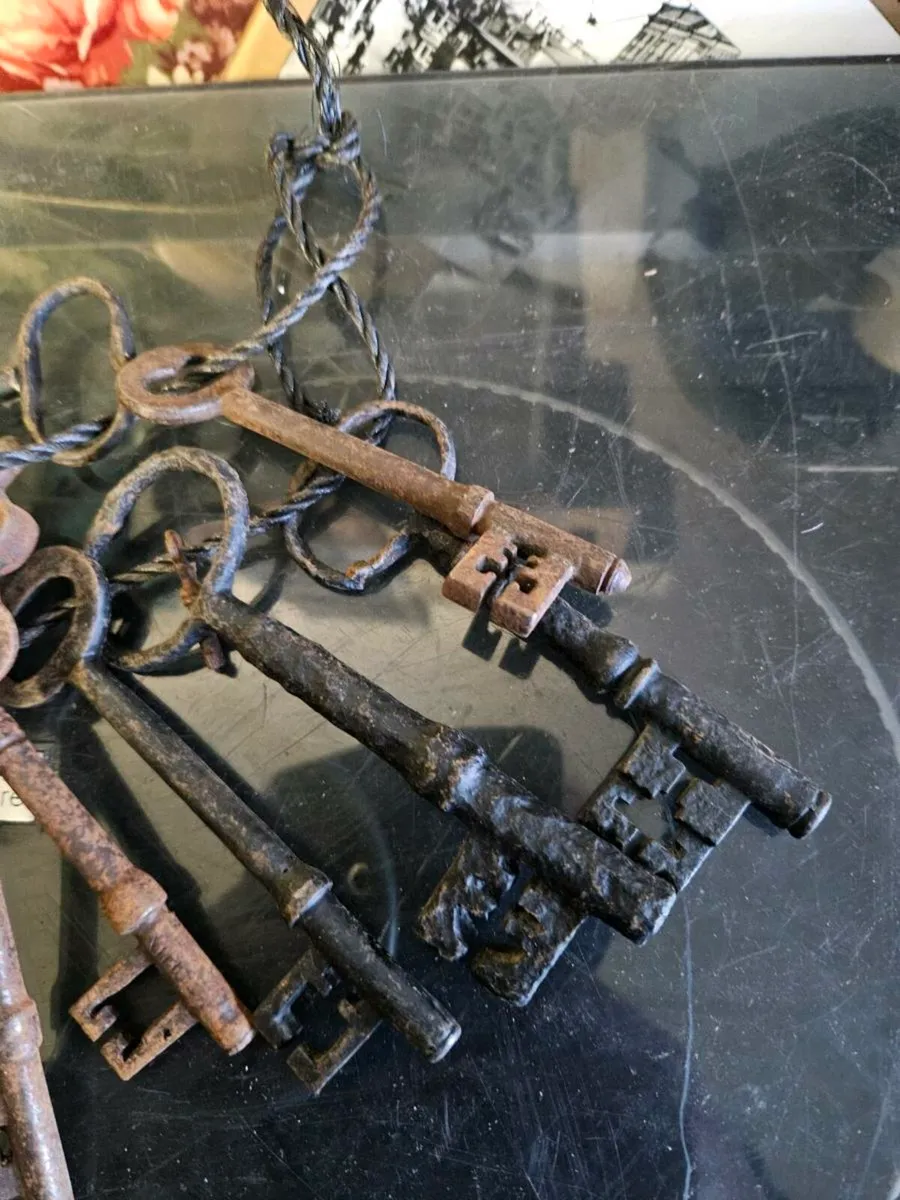 Vintage Antique Keys - Image 2