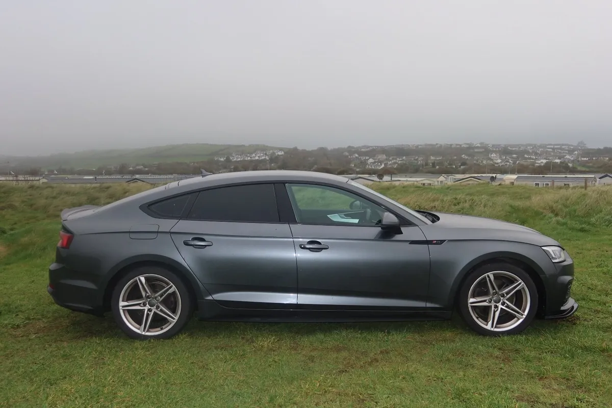 Audi A5 S-Line 2017 - Image 4