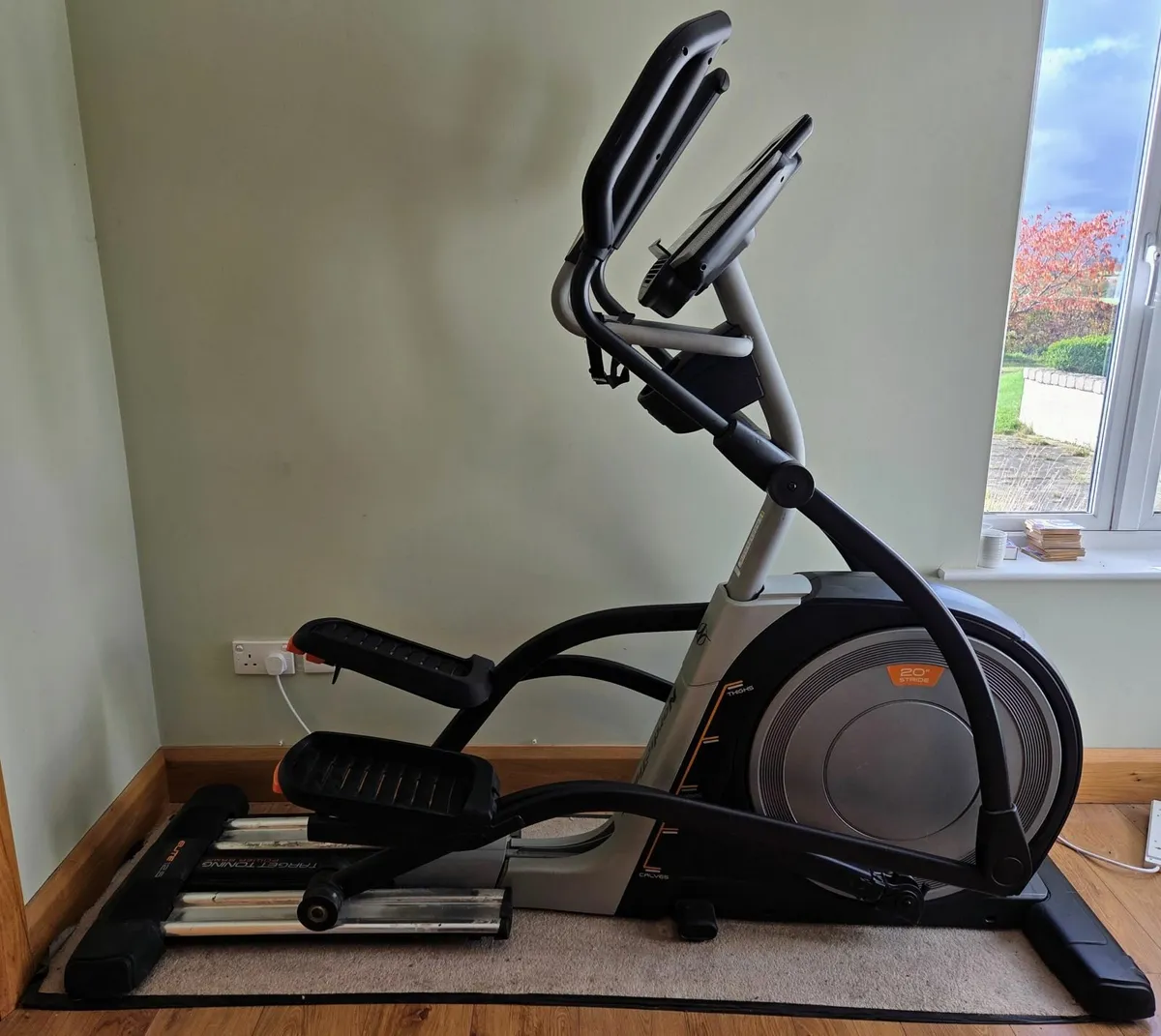 NordicTrack Elite 12.5 Elliptical Trainer - Image 1