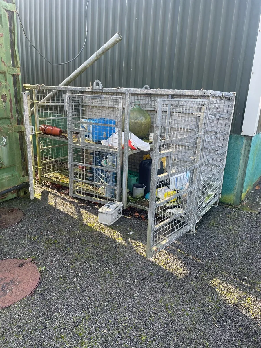 Galvanised steel cage - Image 1