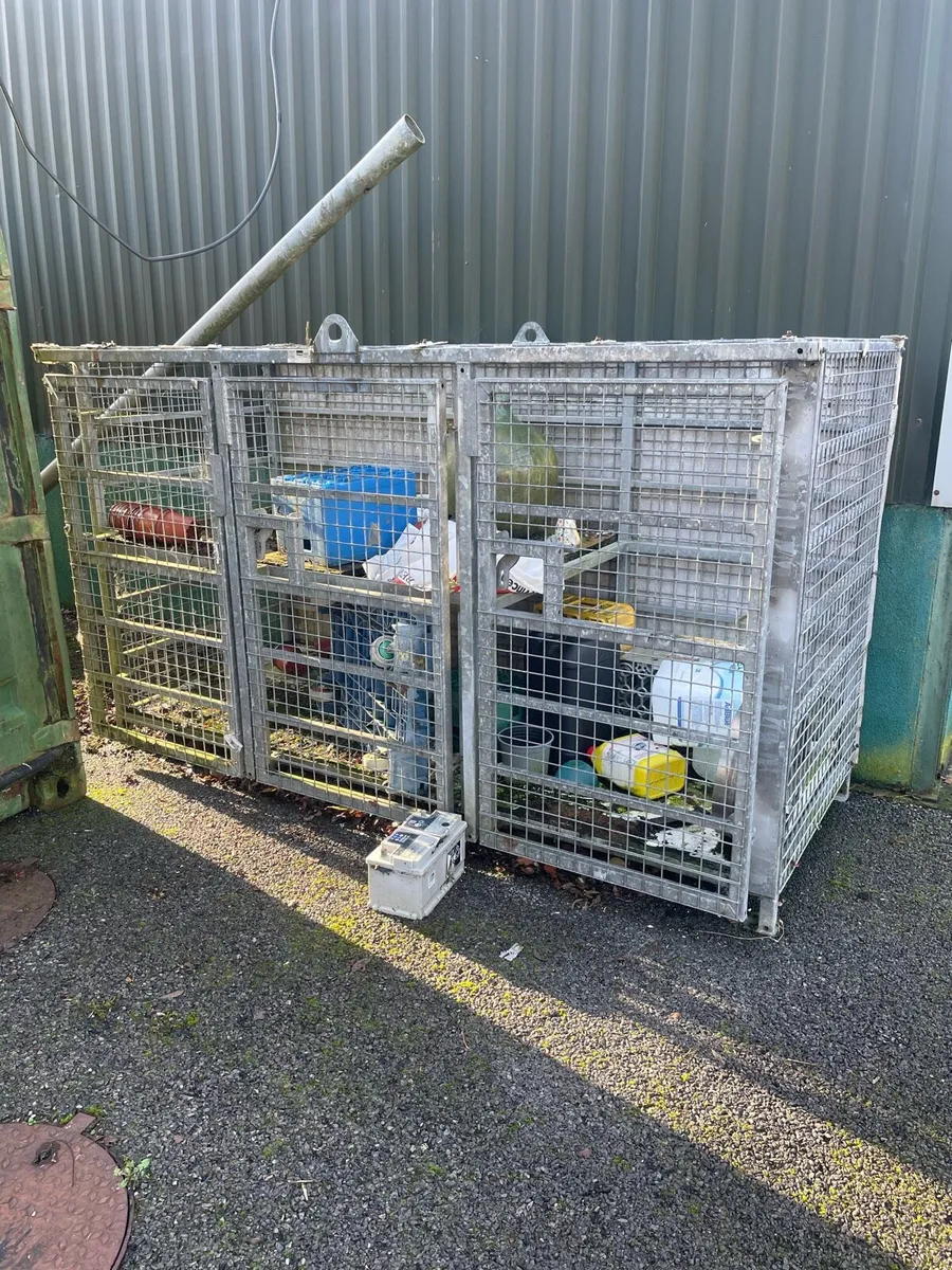 Galvanised steel cage - Image 3