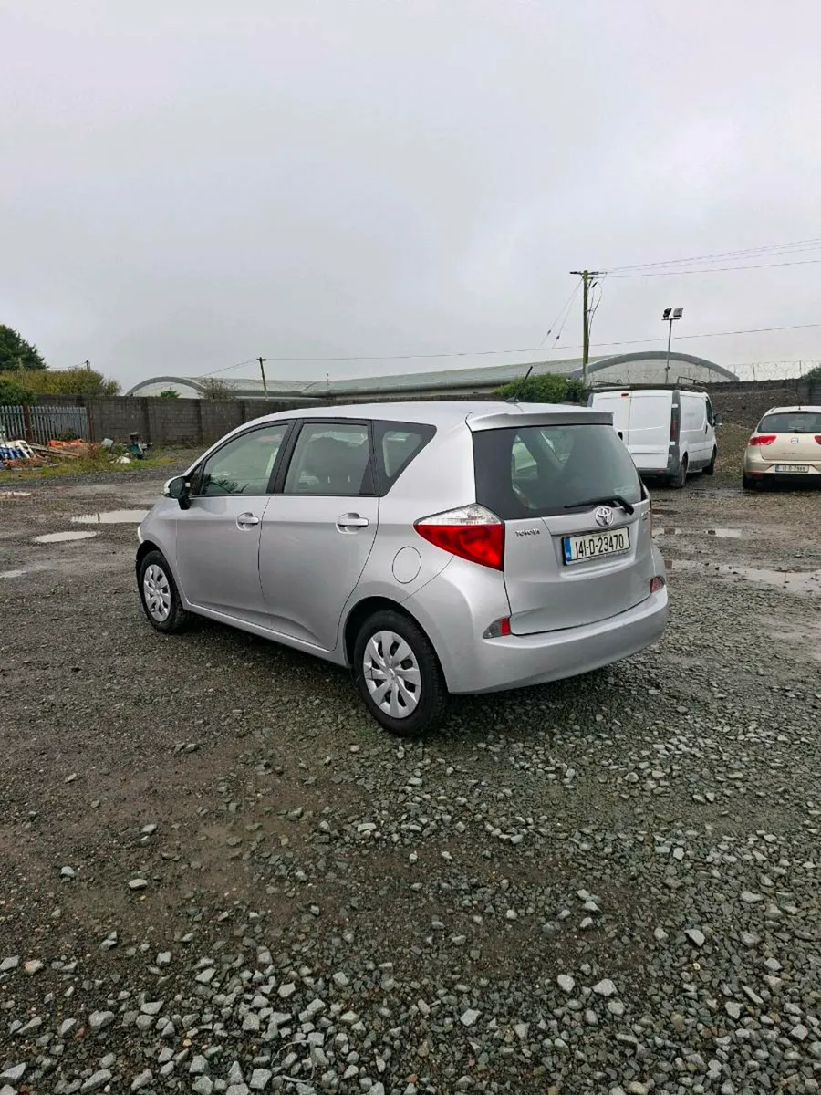 2014 Toyota verso s - Image 3