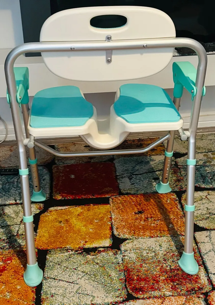 Adjustable Shower Chair. - Image 2