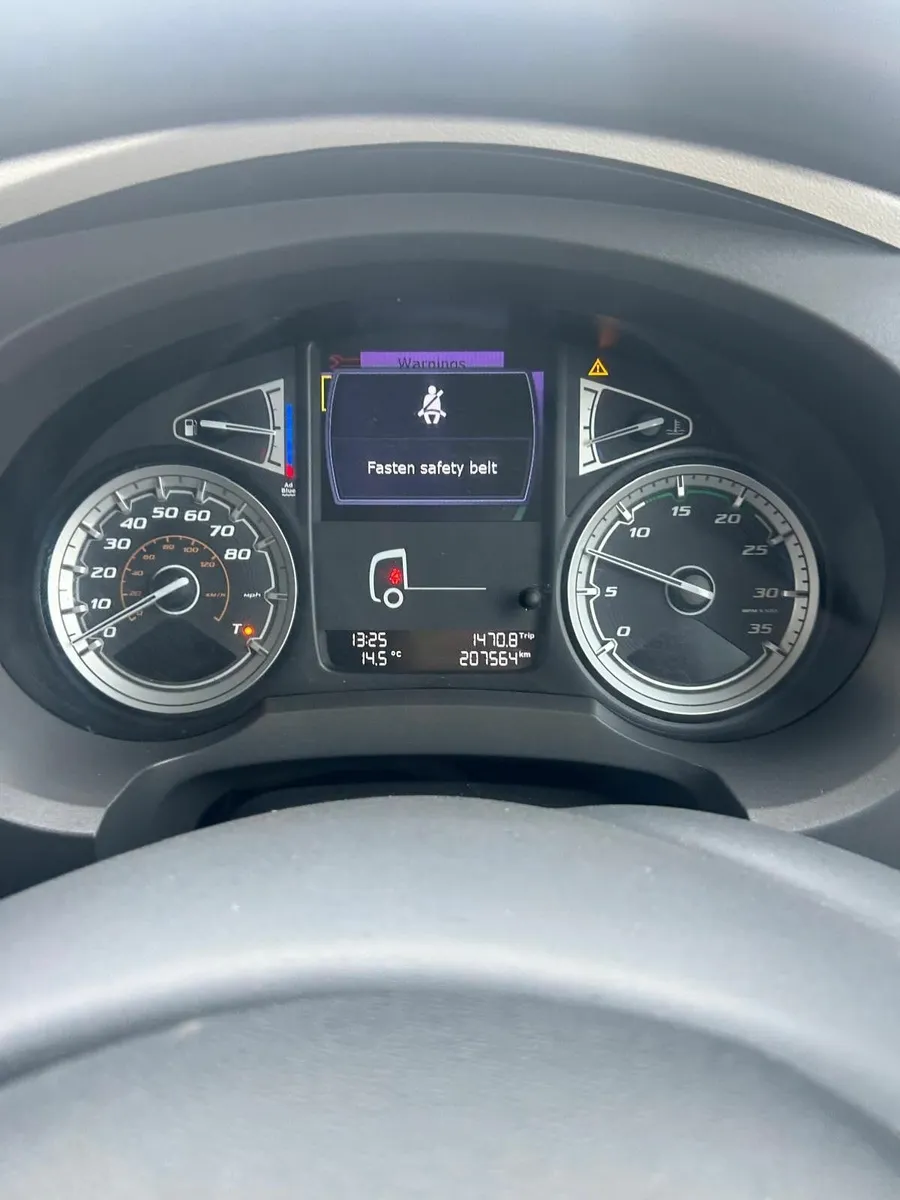 2021 DAF LF 260 CURTAINSIDER - Image 2